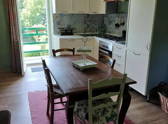 Casa Relax Immersa Nel Della Natura 아파트 카살보르고네